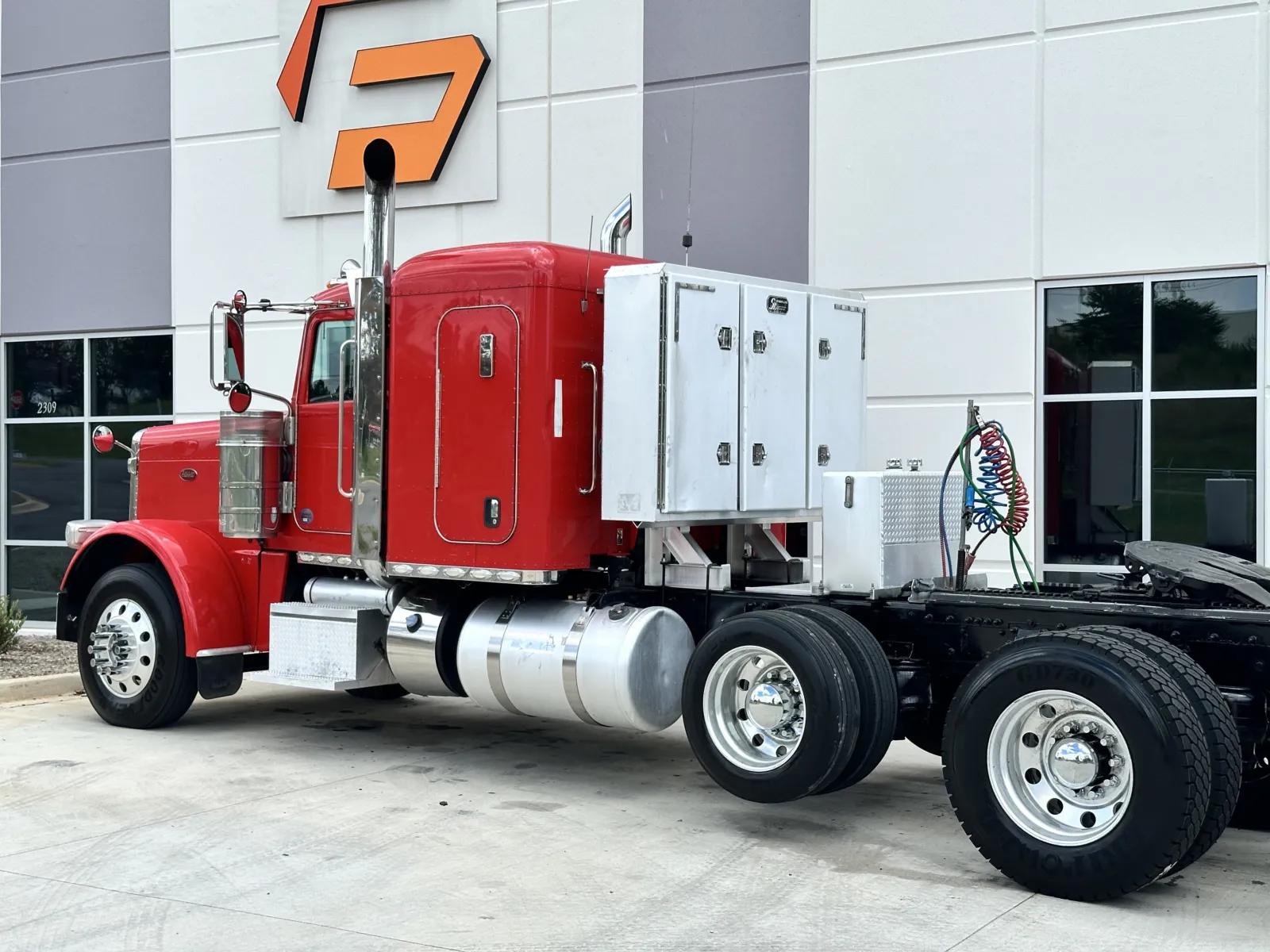 2014 Peterbilt 388 in Greer, SC — photo 8