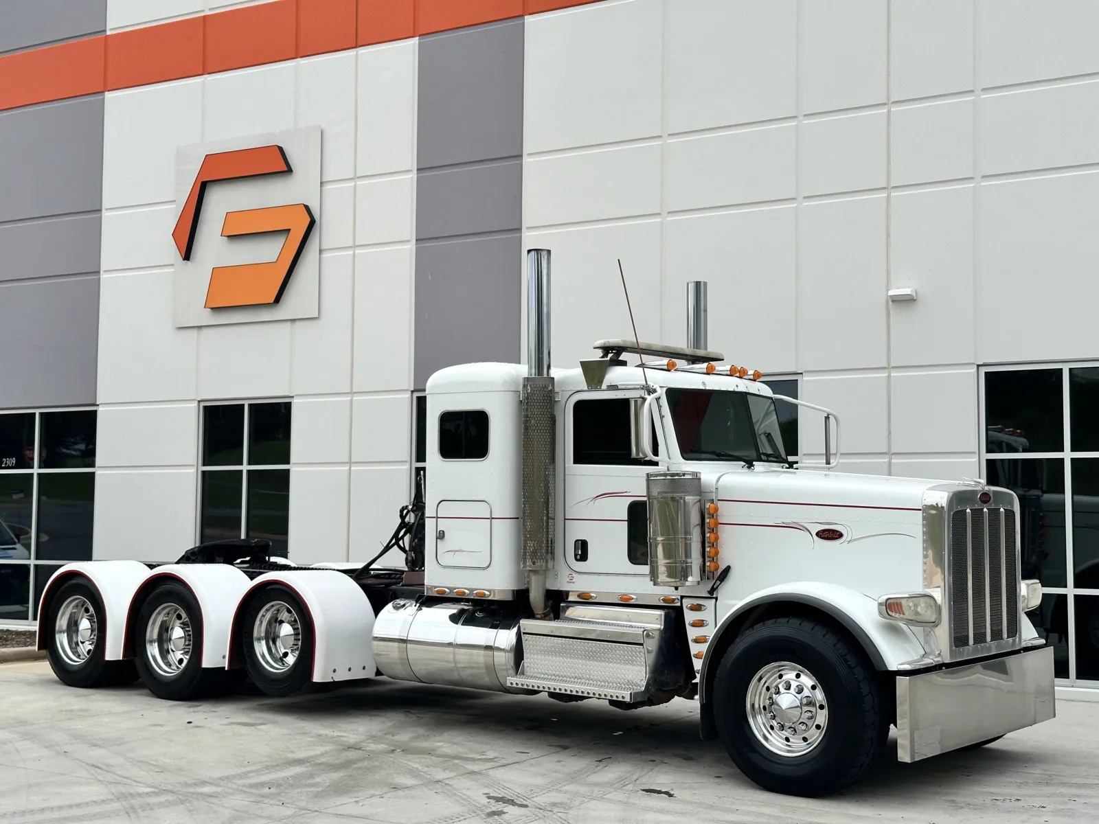 2020 PETERBILT 389 for sale in Greer, SC