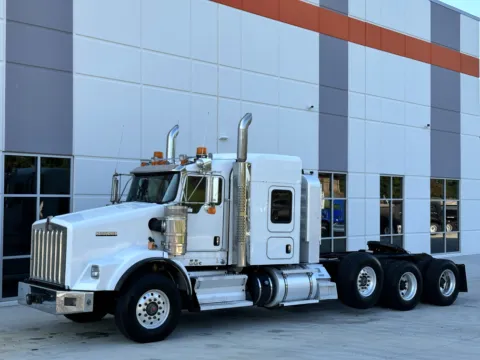 Photos of 2016 KENWORTH T800 for sale in Greer, SC at Forge Truck Centers - South Carolina