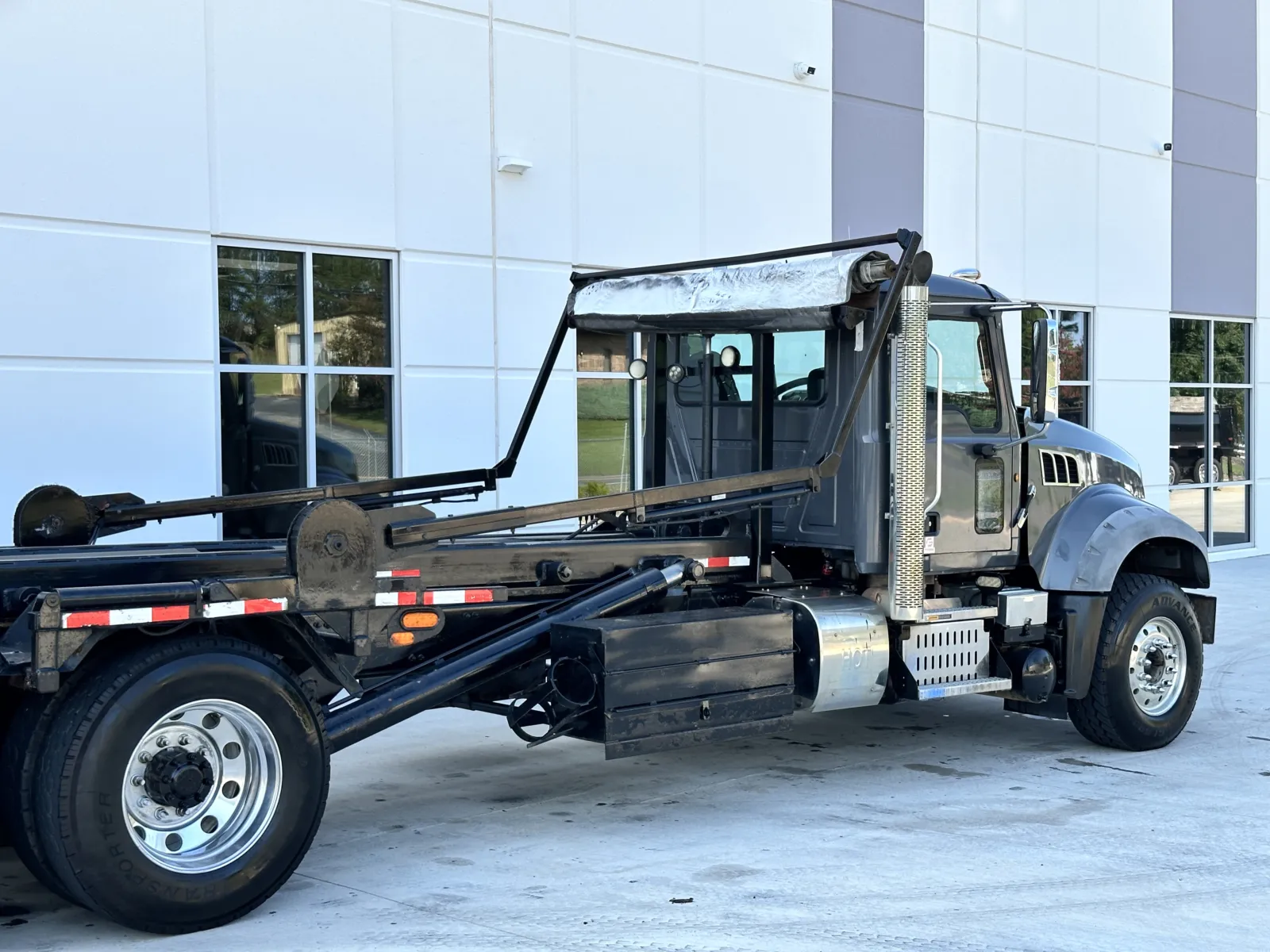 2017 Mack Granite in Greer, SC — photo 7