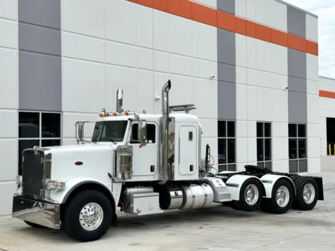 Photos of 2020 PETERBILT 389 for sale in Greer, SC at Forge Truck Centers - South Carolina