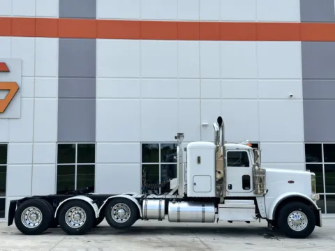 Another view of 2020 PETERBILT 389 for sale in Greer, SC at Forge Truck Centers - South Carolina