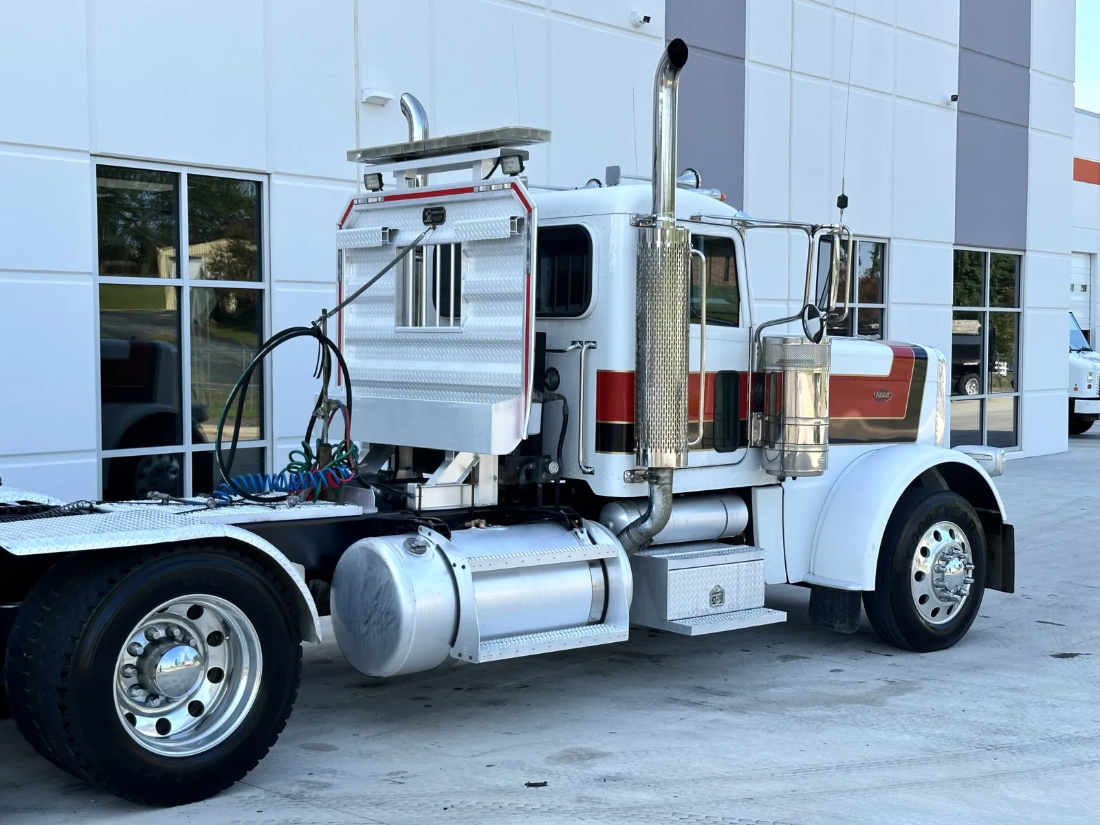 2016 Peterbilt 389 in Greer, SC — photo 7
