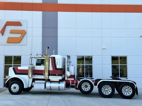 More photos of 2012 PETERBILT 388 at Forge Truck Centers - South Carolina, SC