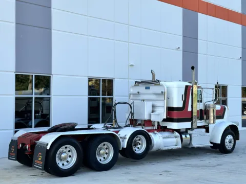 More photos of 2012 PETERBILT 388 at Forge Truck Centers - South Carolina, SC