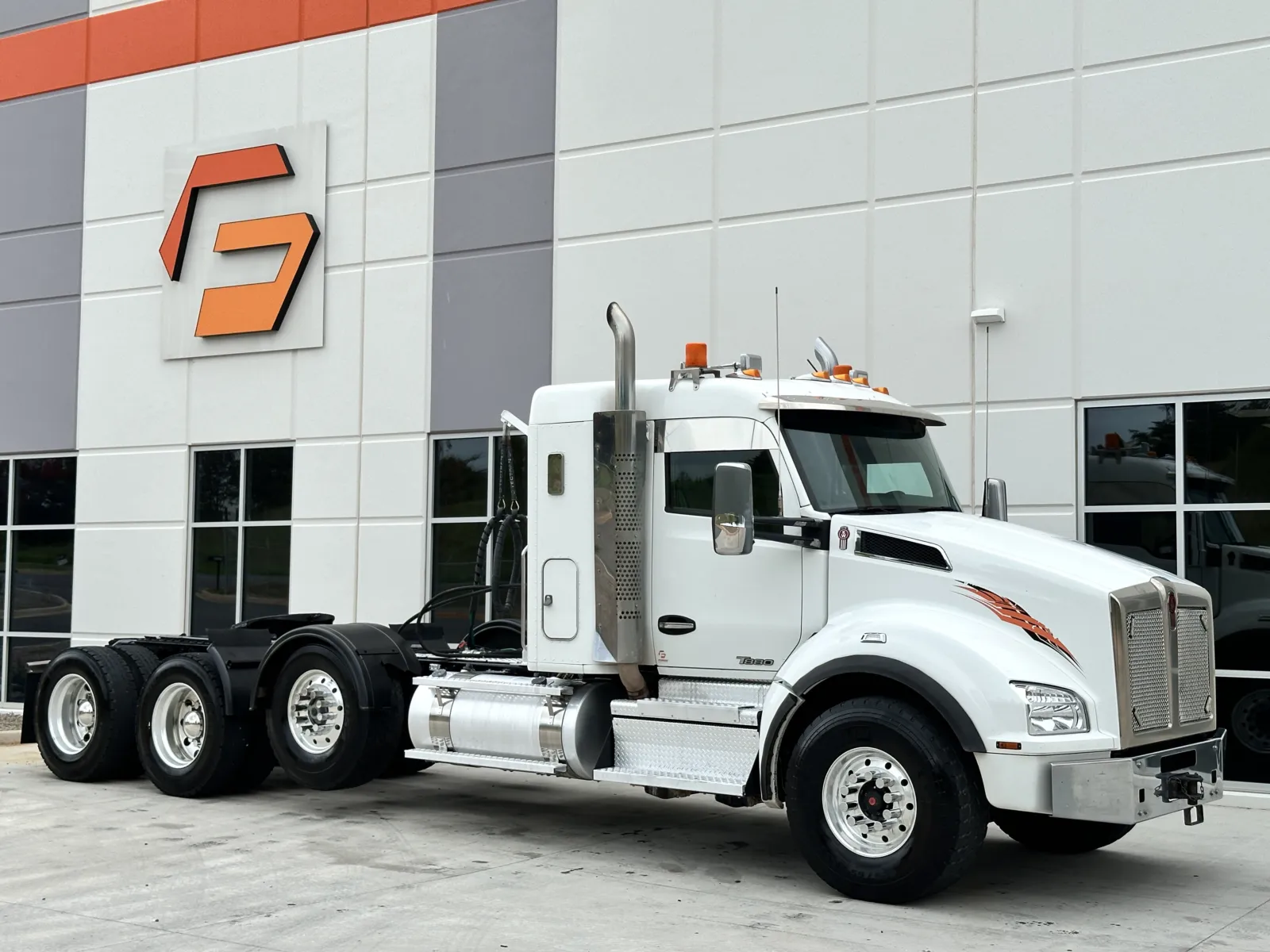 2019 KENWORTH T880 for sale in Greer, SC