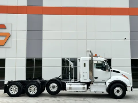 Another view of 2019 KENWORTH T880 for sale in Greer, SC at Forge Truck Centers - South Carolina