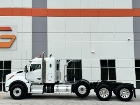More photos of 2019 KENWORTH T880 at Forge Truck Centers - South Carolina, SC