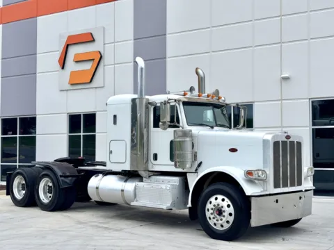 2016 PETERBILT 389 for sale in Greer, SC