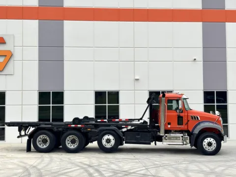 More photos of 2018 MACK GU713 at Forge Truck Centers - South Carolina, SC