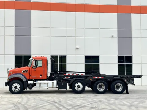 More photos of 2018 MACK GU713 at Forge Truck Centers - South Carolina, SC