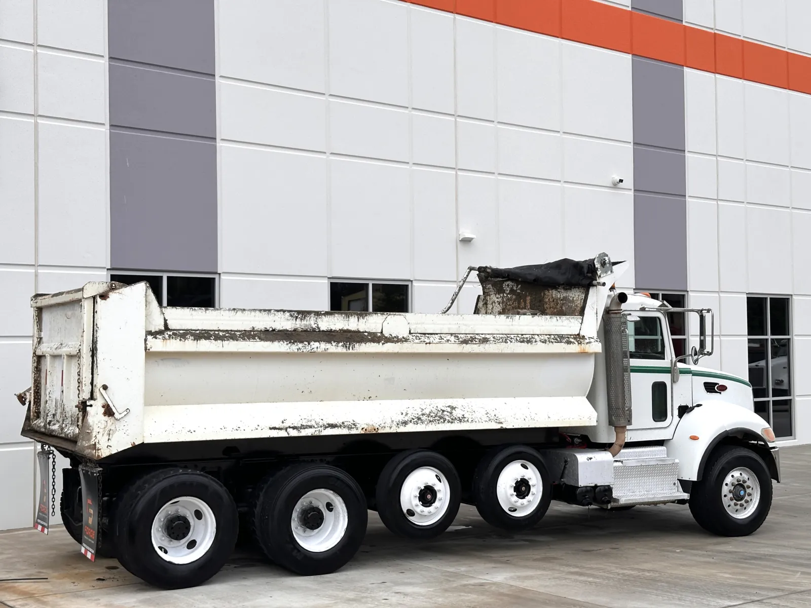 2015 Peterbilt 348 in Greer, SC — photo 6