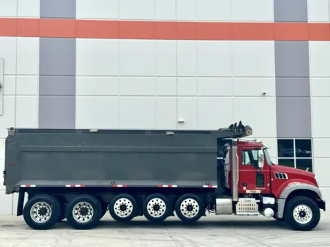 More photos of 2015 MACK GU713 at Forge Truck Centers - South Carolina, SC