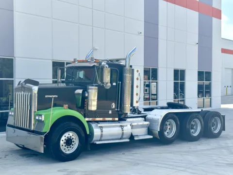 Photos of 1997 KENWORTH W900 for sale in Greer, SC at Forge Truck Centers - South Carolina