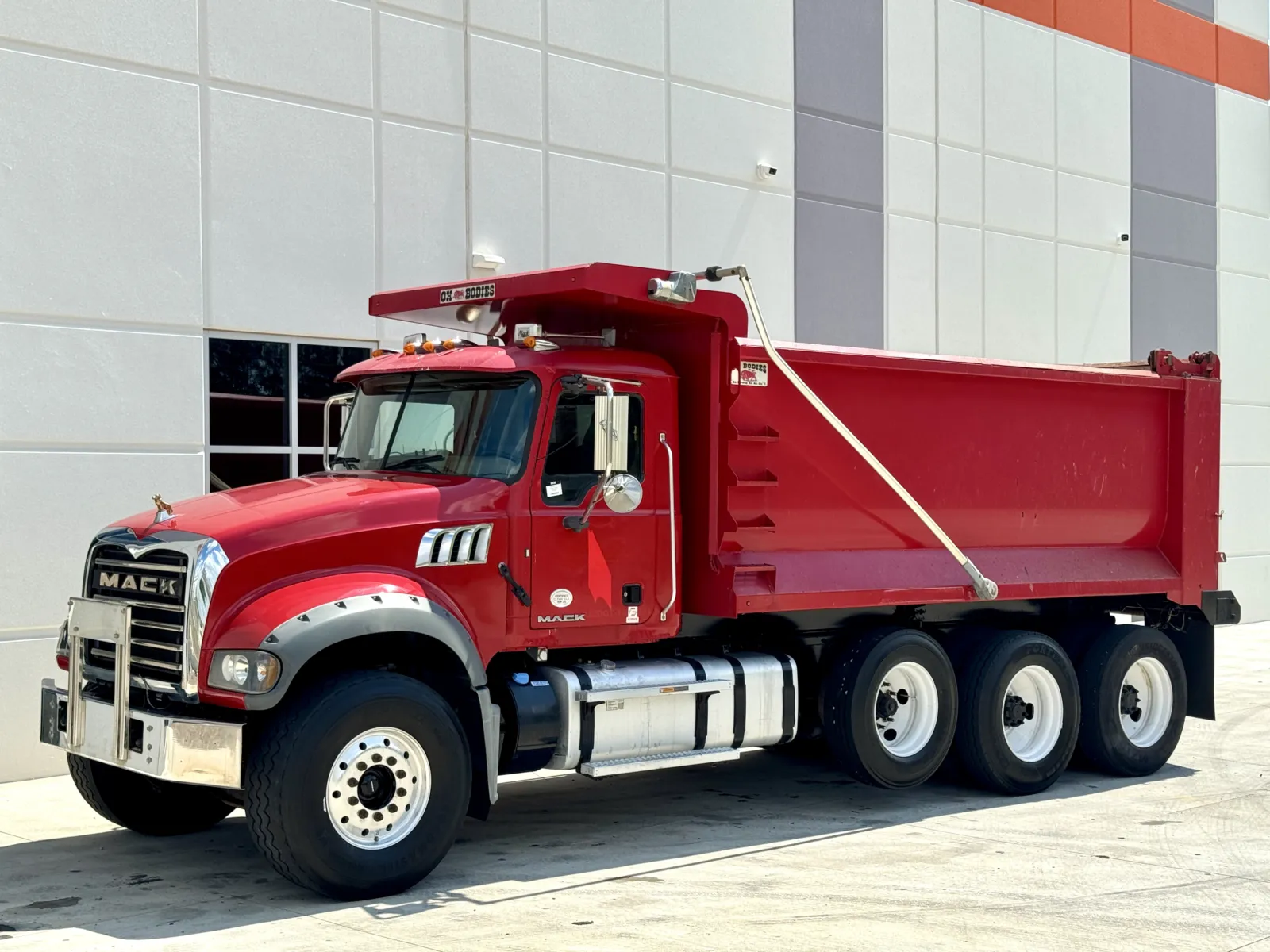2018 Mack Granite in Greer, SC — photo 3