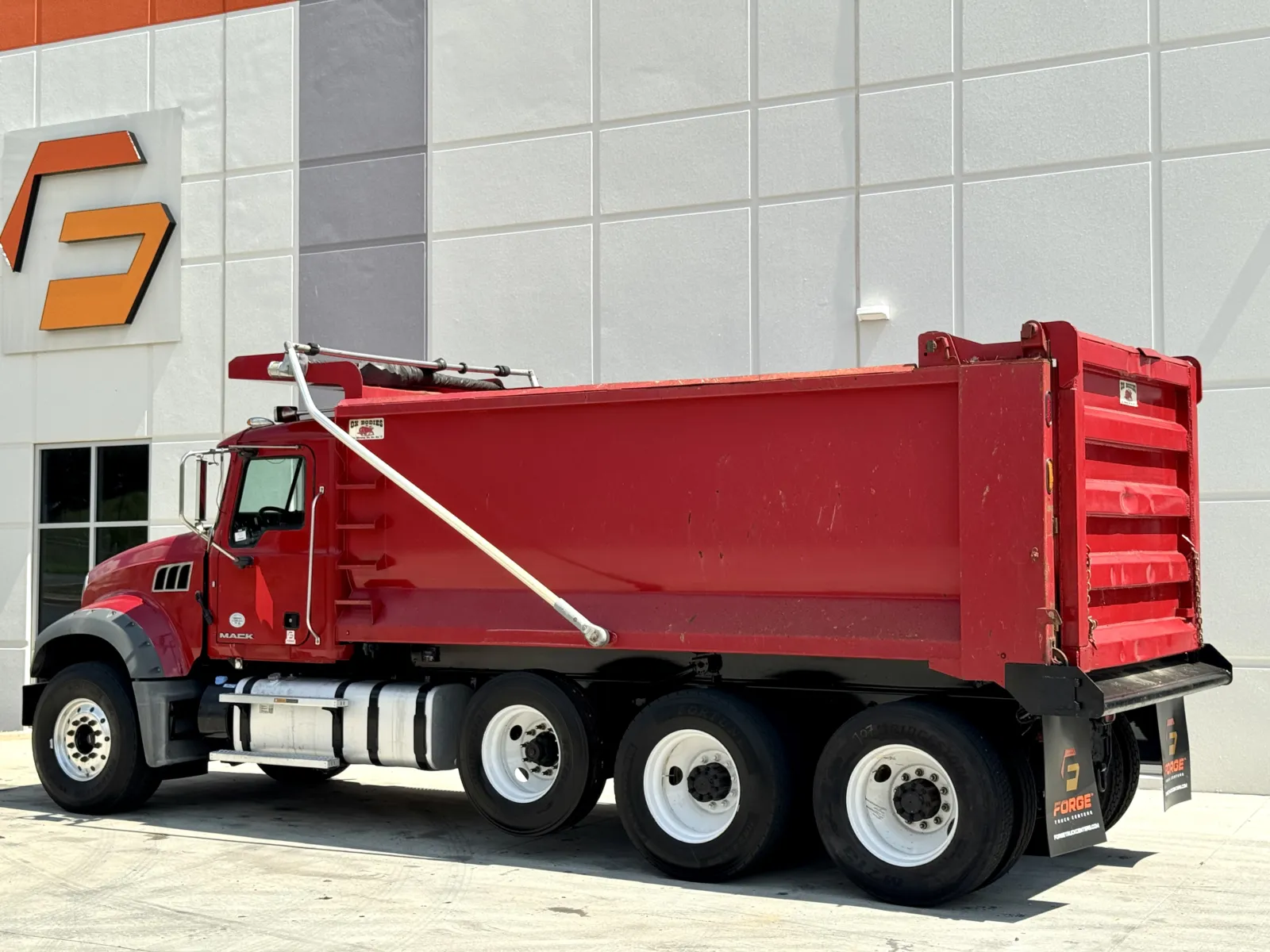 2018 Mack Granite in Greer, SC — photo 7
