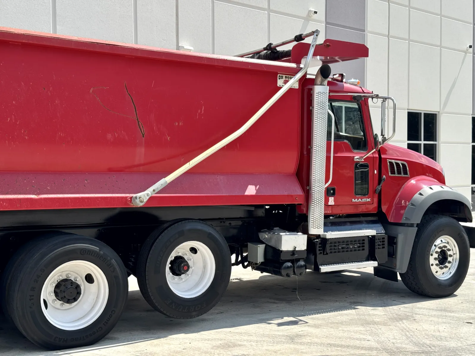 2018 Mack Granite in Greer, SC — photo 8