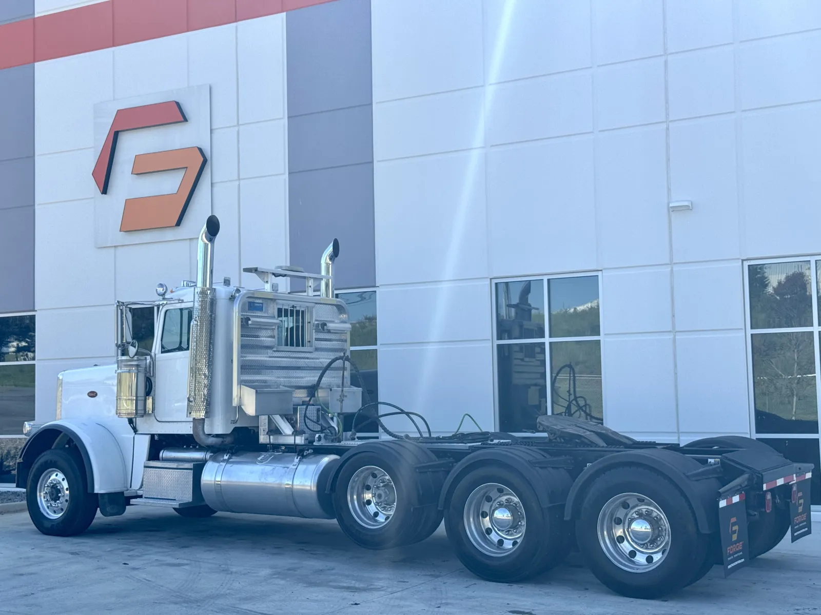 2014 Peterbilt 388 in Greer, SC — photo 6