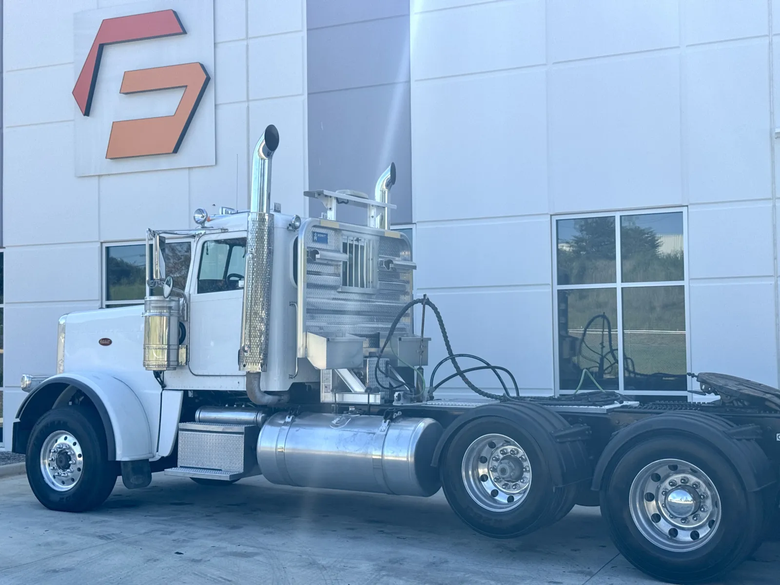 2014 Peterbilt 388 in Greer, SC — photo 8