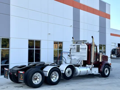 More photos of 2008 PETERBILT 367 at Forge Truck Centers - South Carolina, SC
