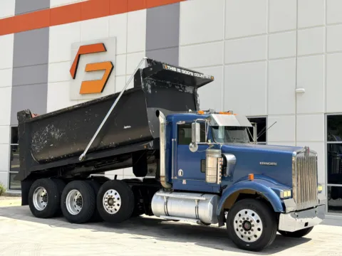 2004 KENWORTH W900 for sale in Greer, SC