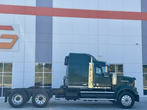 Another view of 2016 WESTERN STAR 4900 for sale in Greer, SC at Forge Truck Centers - South Carolina