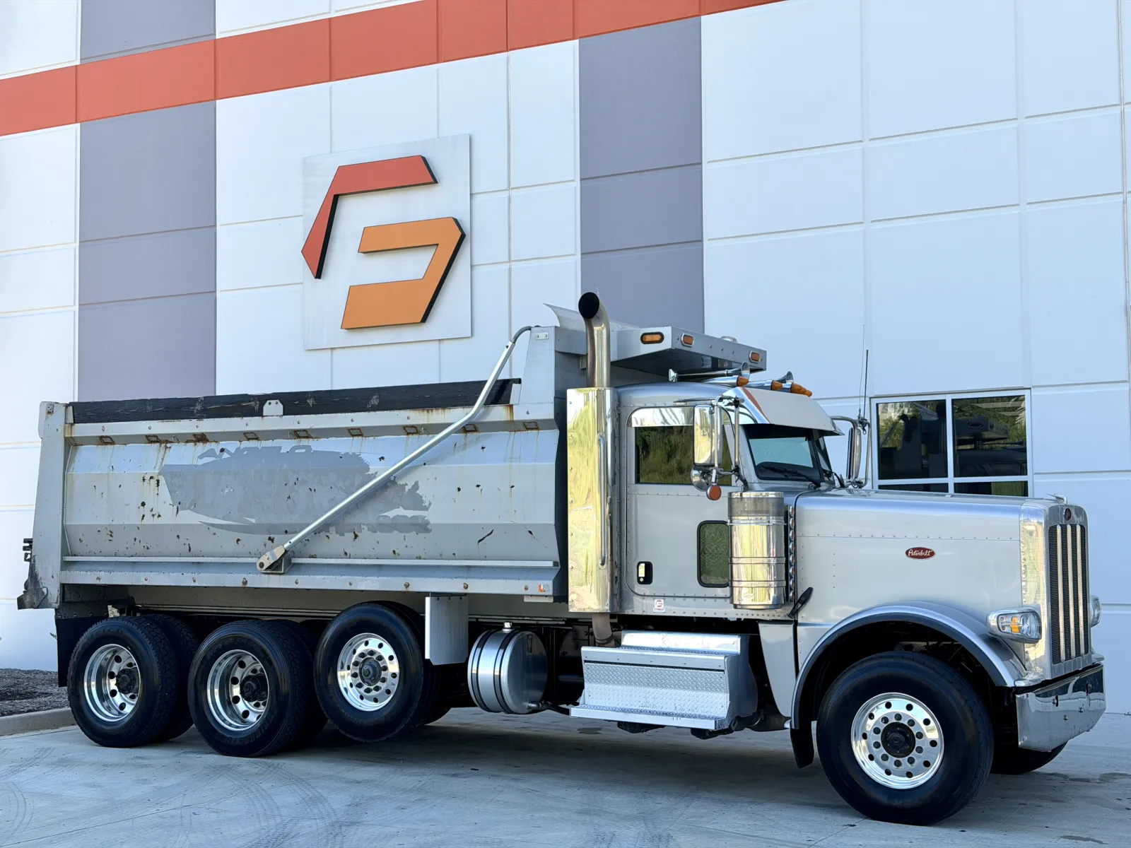 2021 Peterbilt 389 in Greer, SC — photo 2
