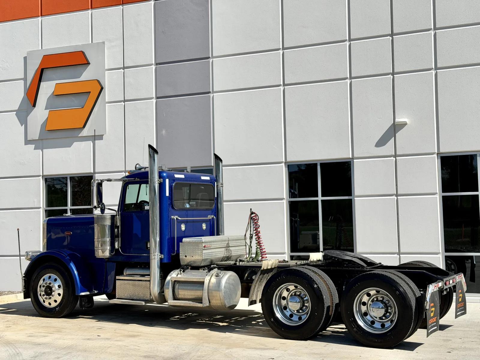 2018 Peterbilt 389 in Greer, SC — photo 6