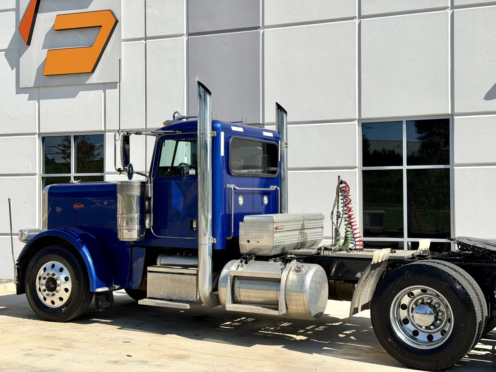 2018 Peterbilt 389 in Greer, SC — photo 8