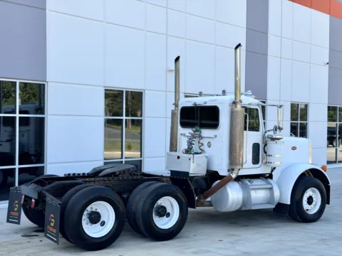 More photos of 2006 PETERBILT 379 at Forge Truck Centers - South Carolina, SC