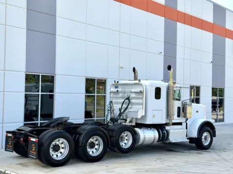 More photos of 2014 PETERBILT 388 at Forge Truck Centers - South Carolina, SC