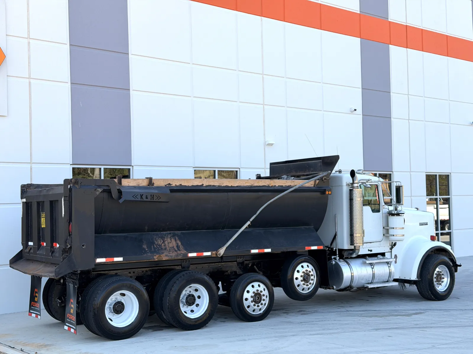2001 Kenworth W900 in Greer, SC — photo 6
