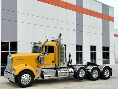 Photos of 2018 KENWORTH W900 for sale in Greer, SC at Forge Truck Centers - South Carolina