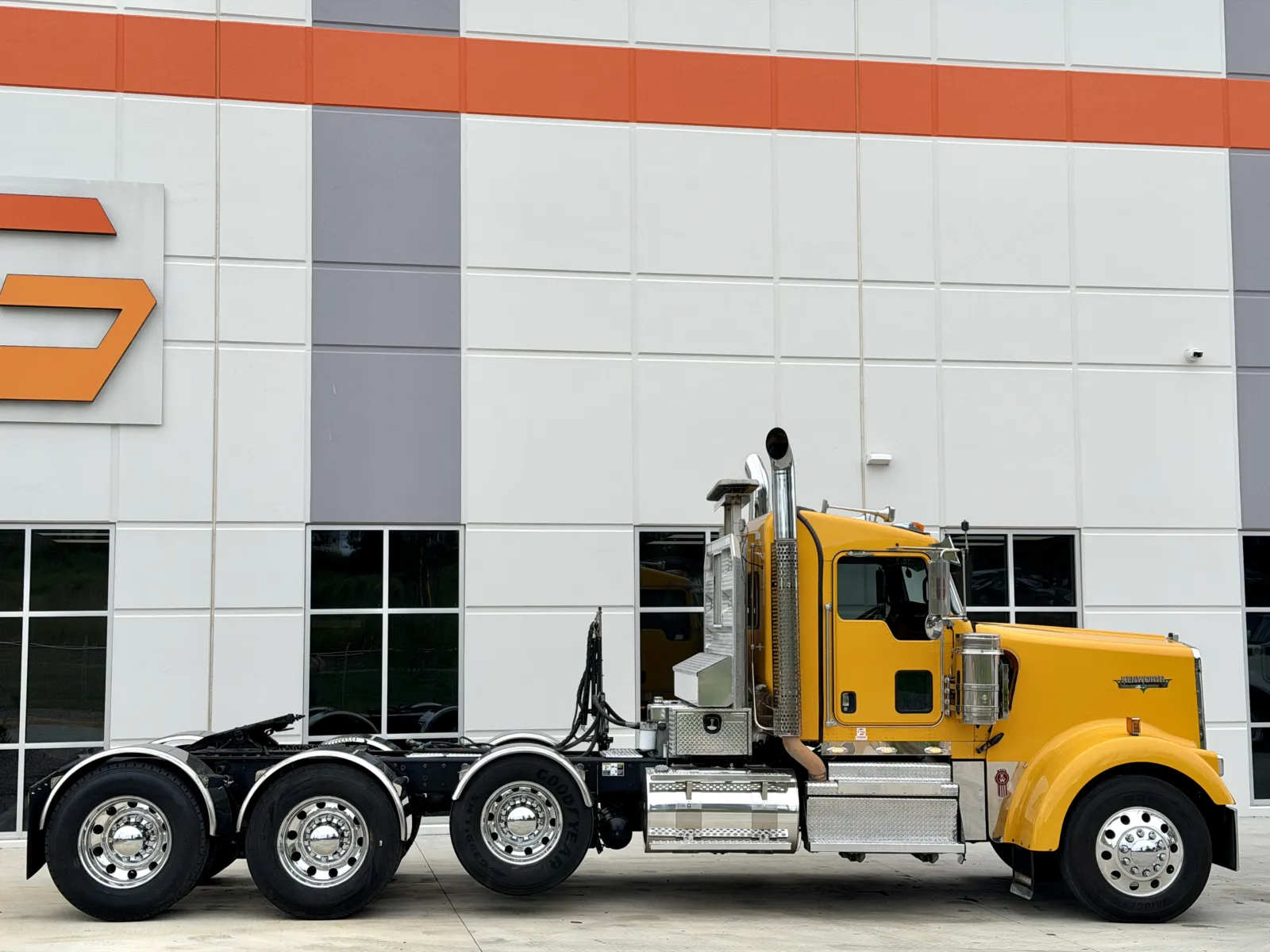 2018 Kenworth W900 in Greer, SC — photo 3