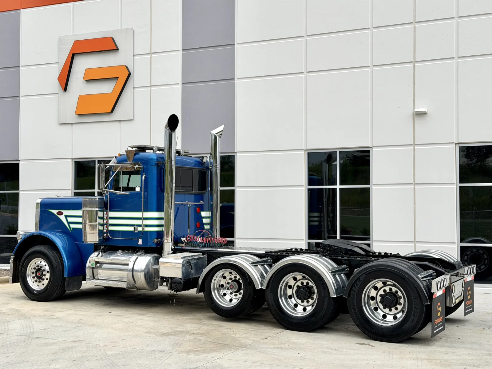 2001 Peterbilt 379 in Greer, SC — photo 6