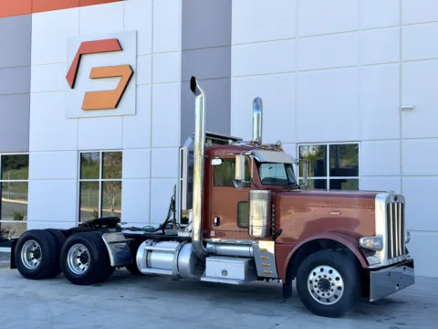 2014 PETERBILT 389 for sale in Greer, SC