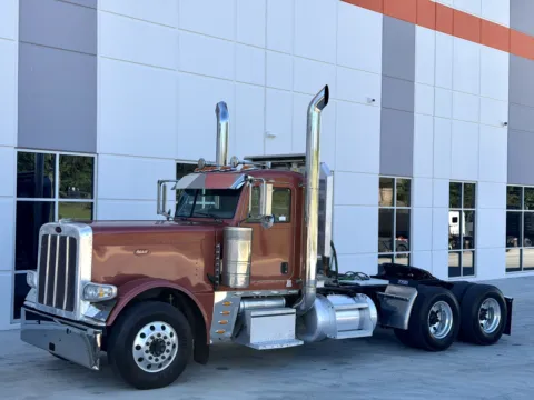 Photos of 2014 PETERBILT 389 for sale in Greer, SC at Forge Truck Centers - South Carolina