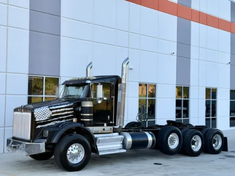Photos of 2008 KENWORTH T800 for sale in Greer, SC at Forge Truck Centers - South Carolina