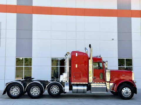 Another view of 2016 PETERBILT 389 for sale in Greer, SC at Forge Truck Centers - South Carolina