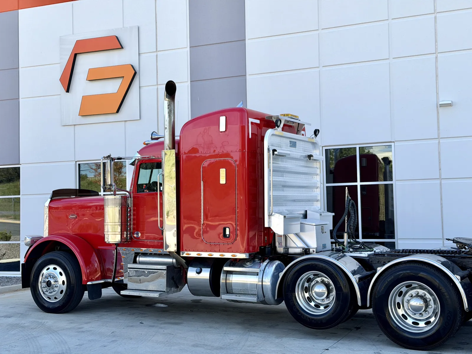 2016 Peterbilt 389 in Greer, SC — photo 8