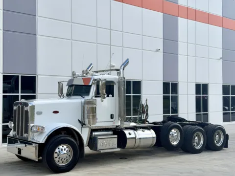 Photos of 2022 PETERBILT 389 for sale in Greer, SC at Forge Truck Centers - South Carolina