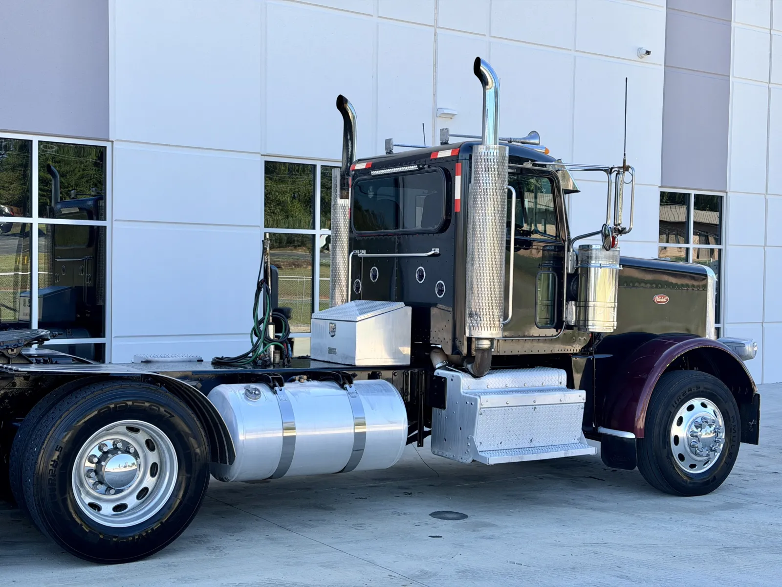2011 Peterbilt 388 in Greer, SC — photo 7