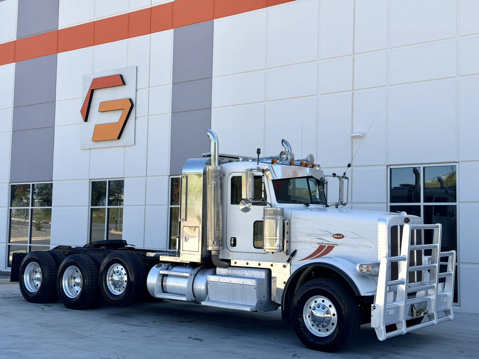 2013 PETERBILT 388 for sale in Greer, SC
