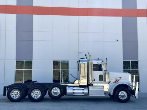 Another view of 2013 PETERBILT 388 for sale in Greer, SC at Forge Truck Centers - South Carolina