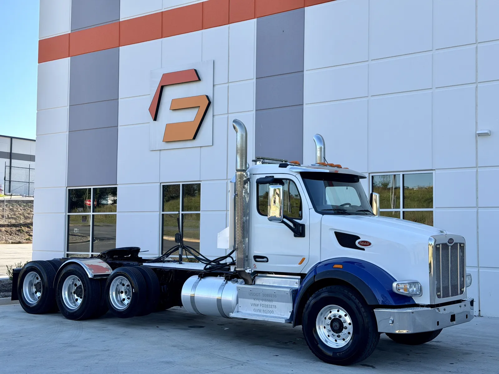 2015 PETERBILT 567 for sale in Greer, SC