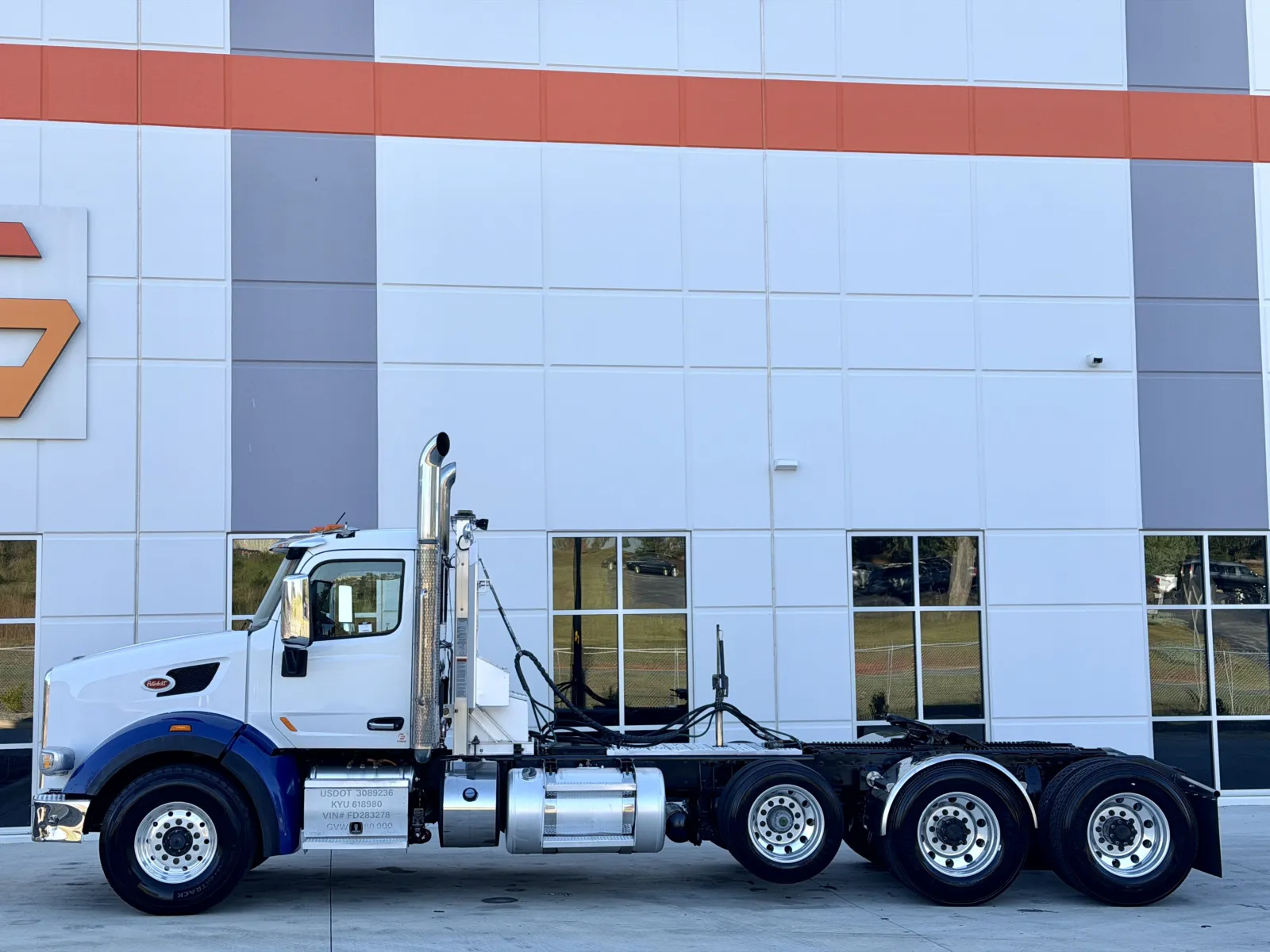 2015 Peterbilt 567 in Greer, SC — photo 4