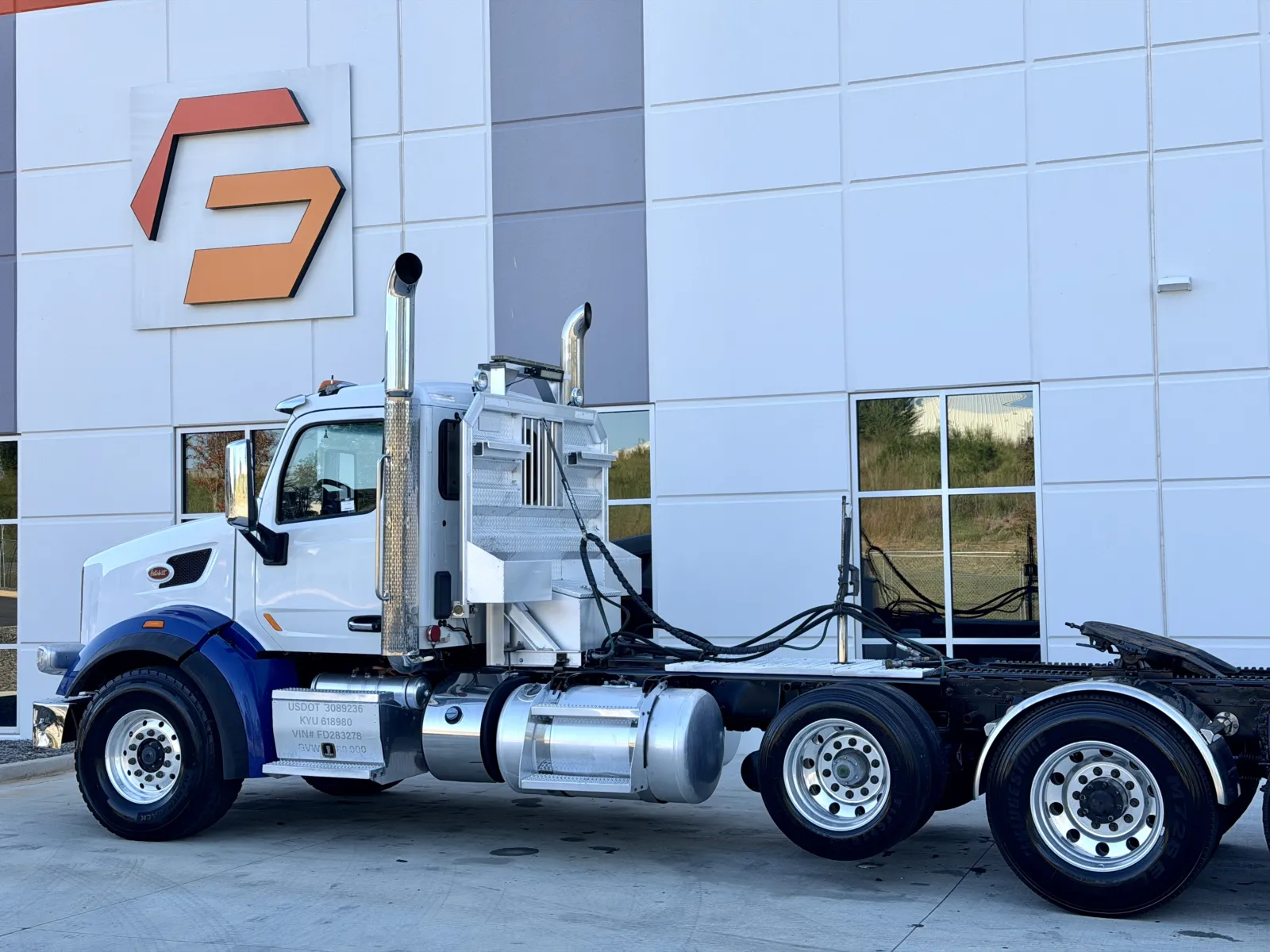 2015 Peterbilt 567 in Greer, SC — photo 8