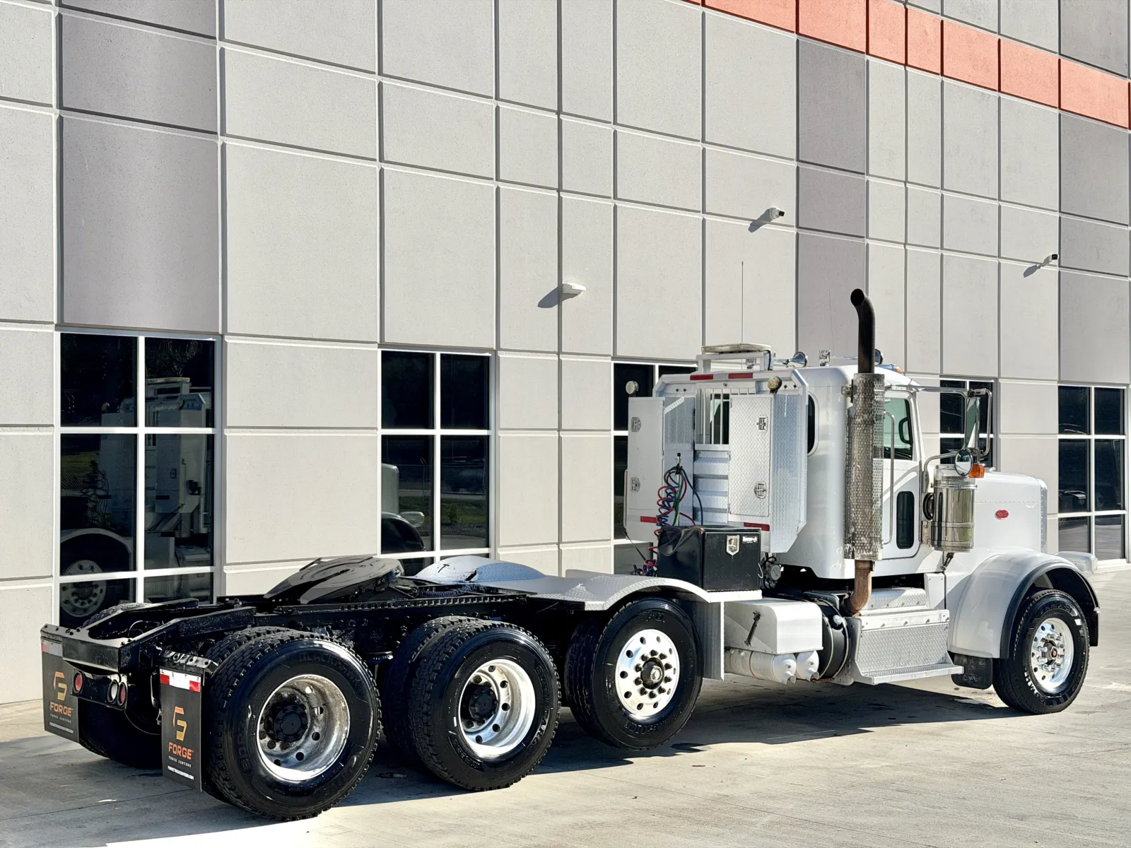 2013 Peterbilt 388 in Greer, SC — photo 5
