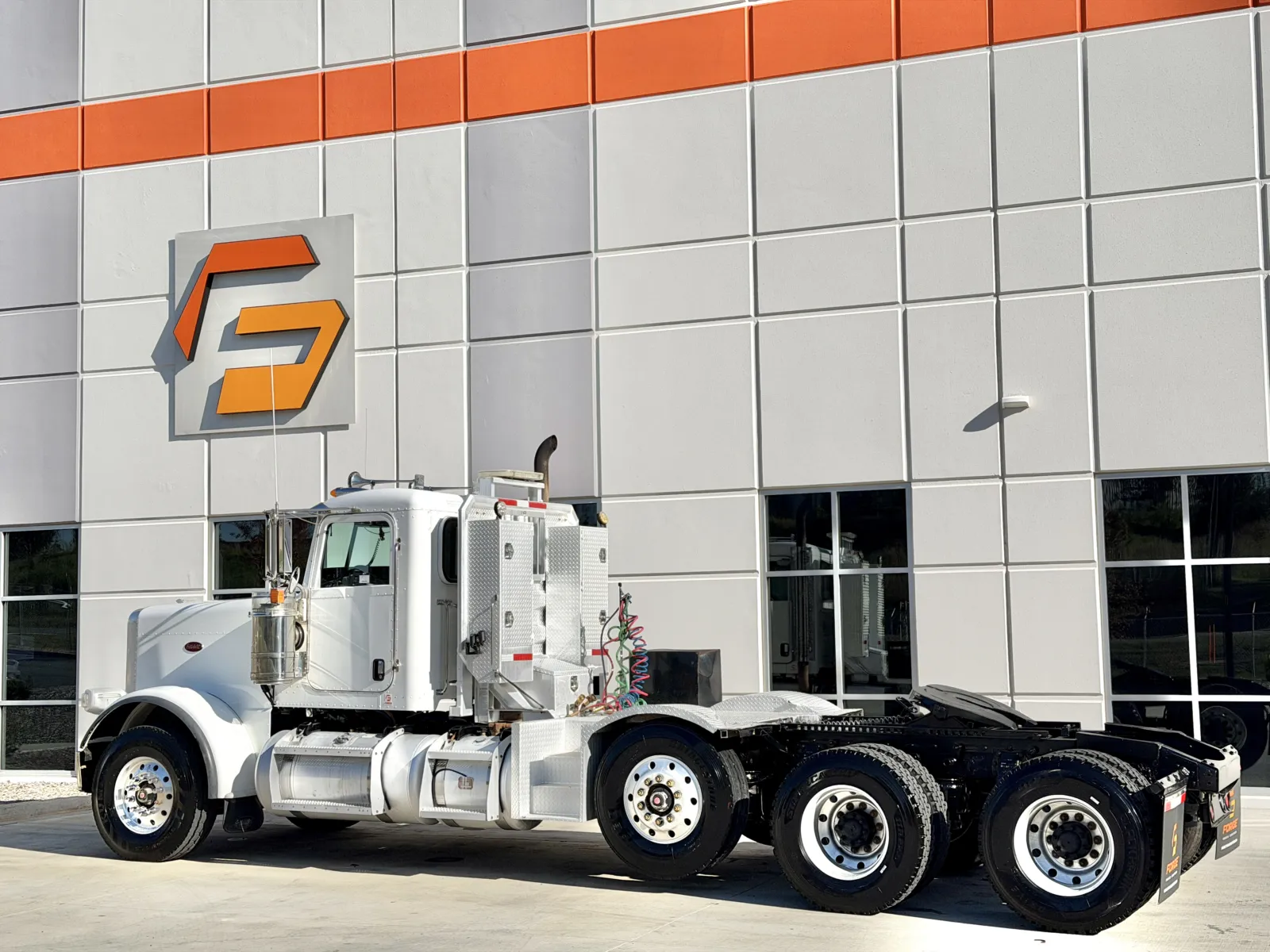 2013 Peterbilt 388 in Greer, SC — photo 6