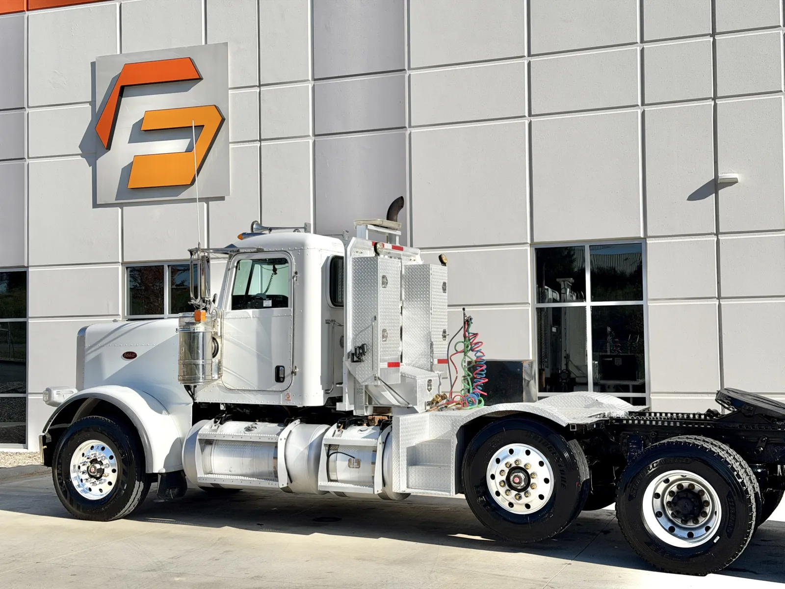 2013 Peterbilt 388 in Greer, SC — photo 8